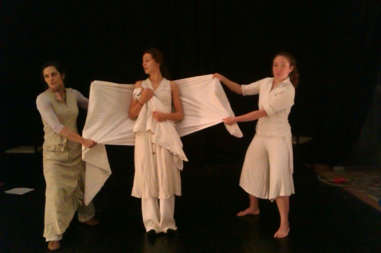 Laura Malaterra, teatro, Donne che cucinano la vita, Lingua Madre, Daniela Finocchi, Domenico Castaldo, LabPerm, Ginevra Giachetti, Marta Laneri, Francesca Netto