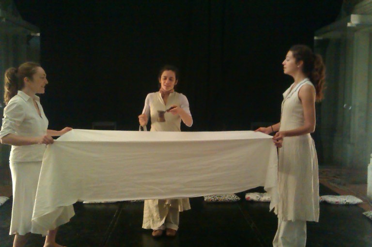 Laura Malaterra, teatro, Donne che cucinano la vita, Lingua Madre, Daniela Finocchi, Domenico Castaldo, LabPerm, Ginevra Giachetti, Marta Laneri, Francesca Netto