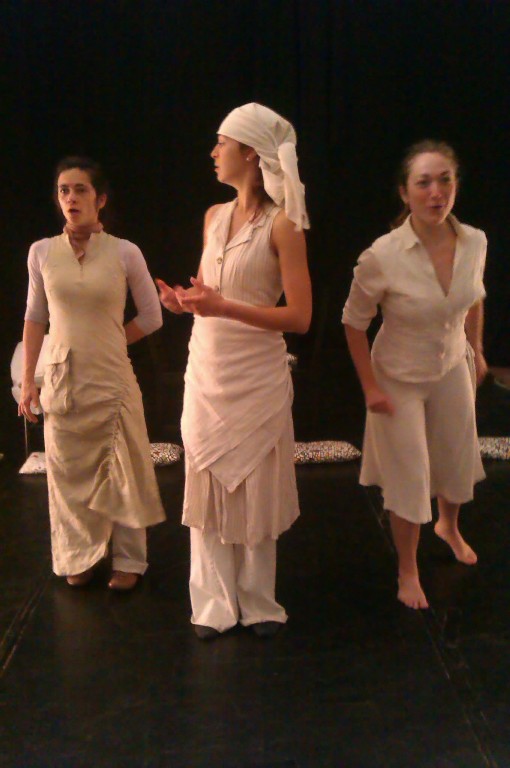 Laura Malaterra, teatro, Donne che cucinano la vita, Lingua Madre, Daniela Finocchi, Domenico Castaldo, LabPerm, Ginevra Giachetti, Marta Laneri, Francesca Netto